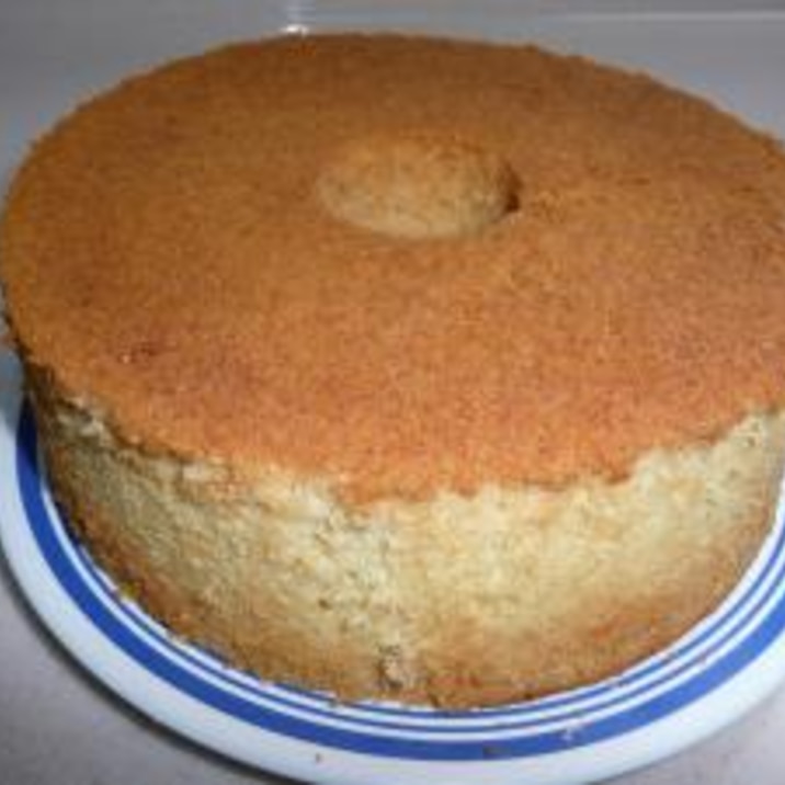 全卵で作る 簡単シフォンケーキ レシピ 作り方 By ごんもも010101 楽天レシピ 全卵で作る 簡単シフォンケーキ レシピ 作り方 By ごんもも010101 楽天レシピ